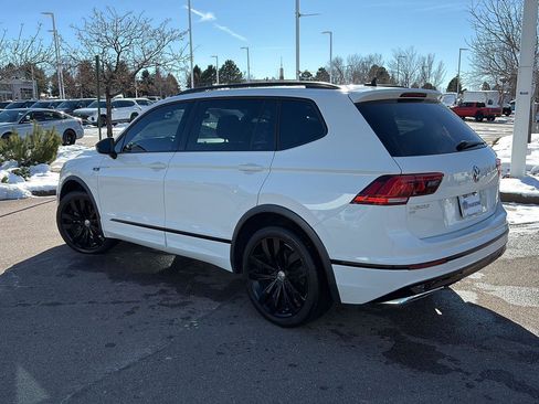 Used 2020 Volkswagen Tiguan SE R-Line image 4
