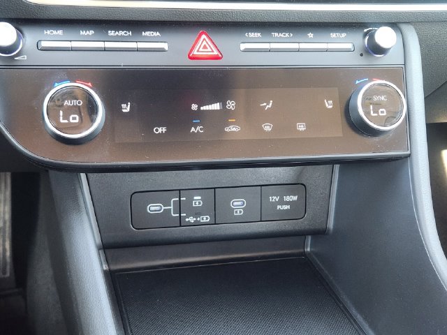 Used 2025 Hyundai Sonata SEL FWD image 19