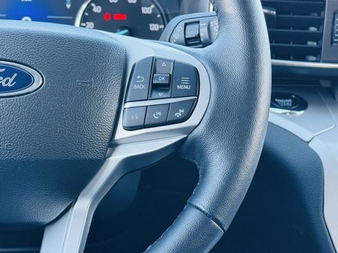 Used 2023 Ford Explorer XLT w/ Equipment Group 202A image 19