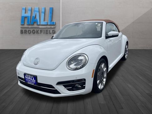 Used 2019 Volkswagen Beetle 2.0T Final Edition SEL FWD image 2