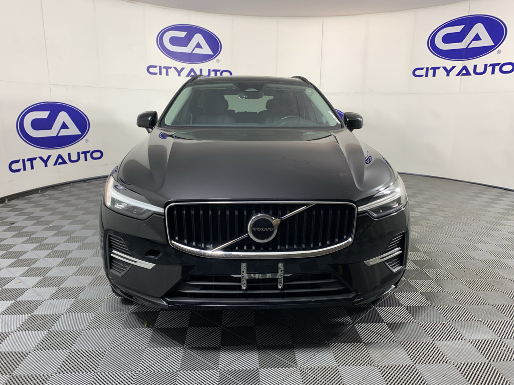 Used 2023 Volvo XC60 B5 Core AWD/4WD image 9