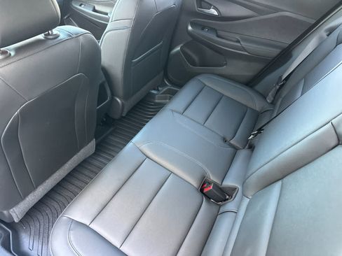 Used 2024 Buick Envista Sport Touring w/ Convenience I Package FWD image 4