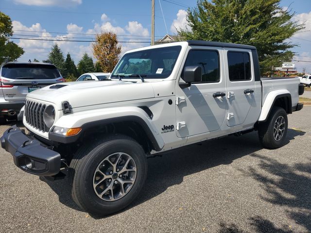 New 2025 Jeep Gladiator Sport AWD/4WD image 3