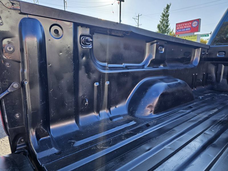 Used 2017 GMC Sierra 2500 4x4 Crew Cab image 12