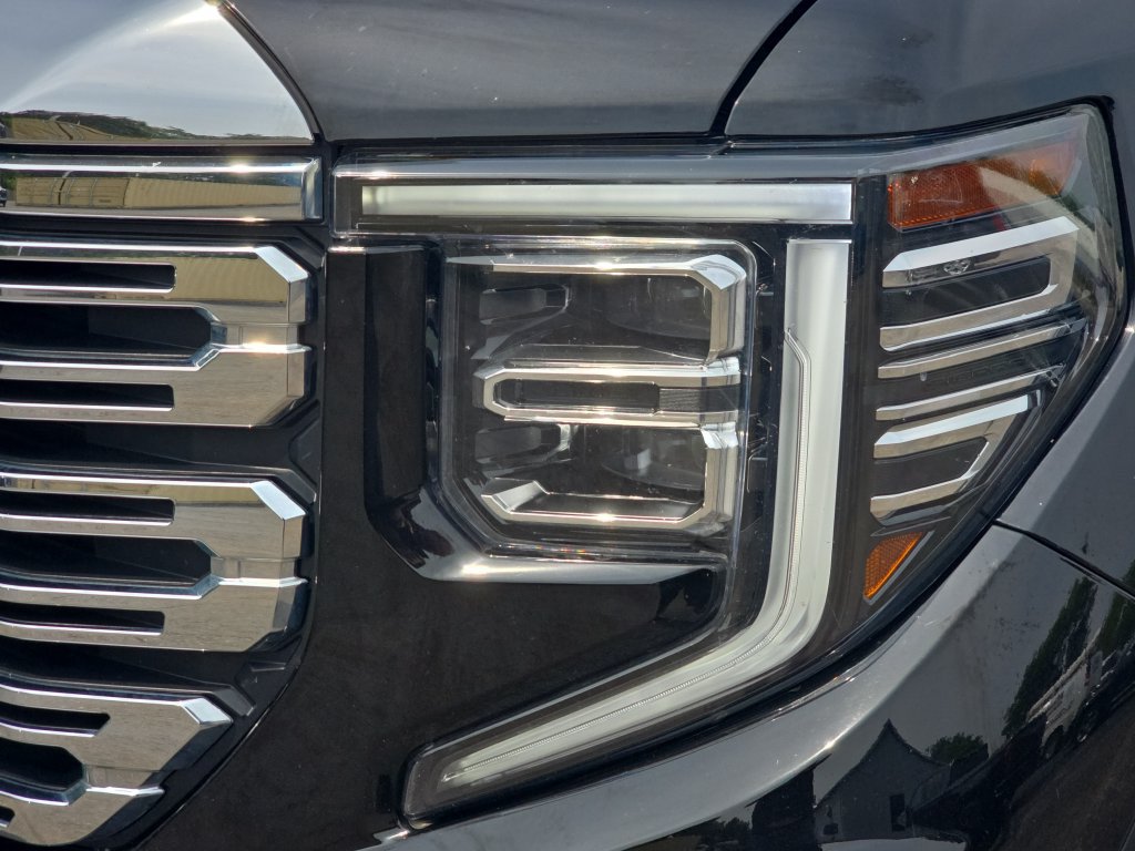 Certified 2023 GMC Sierra 1500 Denali AWD/4WD image 34