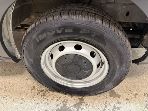 Used 2016 Ford Transit 250 130 Low Roof image 18