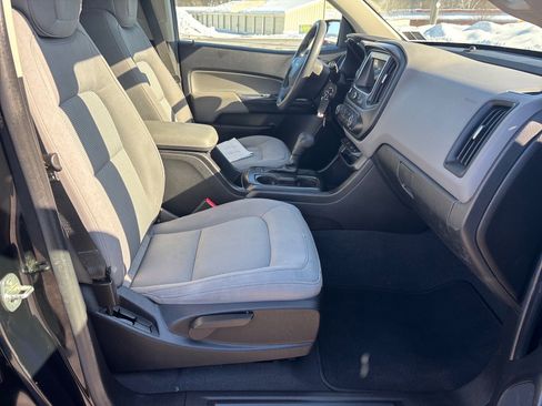 Used 2019 Chevrolet Colorado W/T image 18