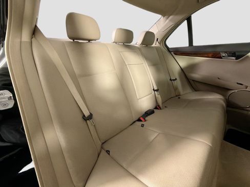 Used 2010 Mercedes-Benz C 300 Sedan image 23