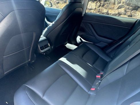 Used 2018 Tesla Model 3 Long Range image 49