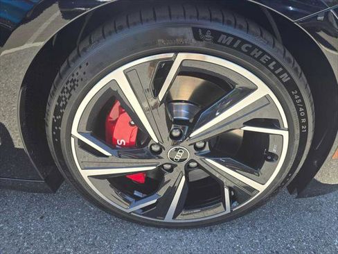 New 2025 Audi S6 e-tron Premium Plus image 9