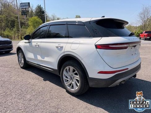 Used 2024 Lincoln Corsair AWD w/ Towing Package image 5