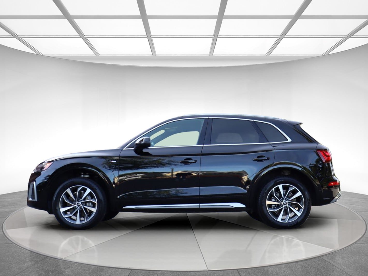 Used 2022 Audi Q5 2.0T Premium Plus w/ Premium Plus Package AWD/4WD image 4
