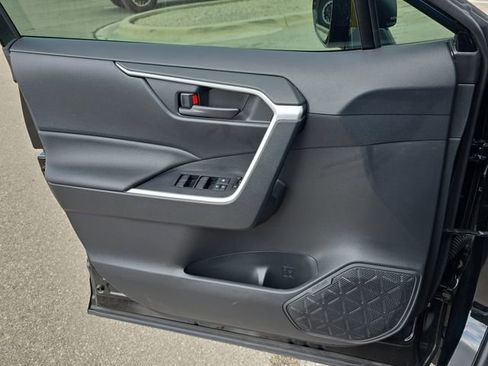 Used 2025 Toyota RAV4 LE image 26