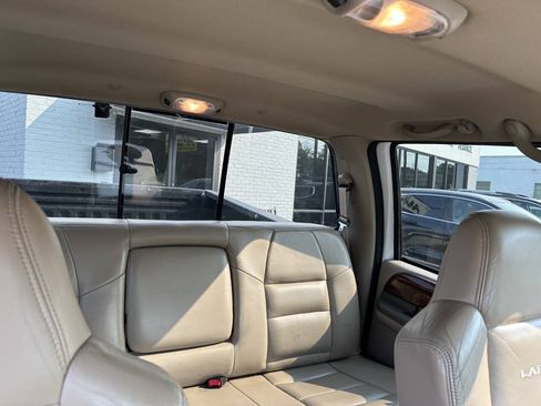 Used 2003 Ford F250 Lariat RWD image 9