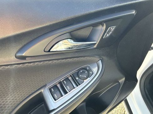 Certified 2020 Chevrolet Malibu LS image 14