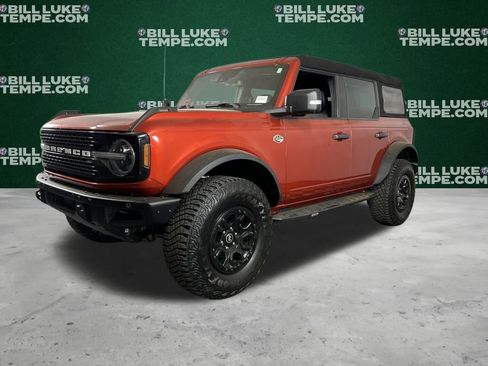 Used 2024 Ford Bronco Wildtrak image 2