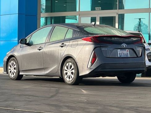 Used 2021 Toyota Prius Prime Limited image 6