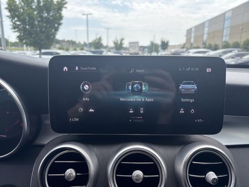 Used 2021 Mercedes-Benz GLC 300 4MATIC image 24