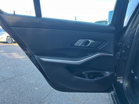 Used 2019 BMW 330i Sedan w/ Convenience Package image 16