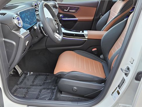 New 2026 Mercedes-Benz GLC 43 AMG 4MATIC Coupe image 11