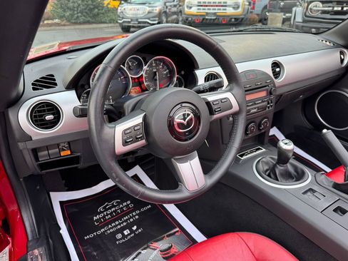 Used 2006 MAZDA MX-5 Miata 3rd Generation Limited image 24
