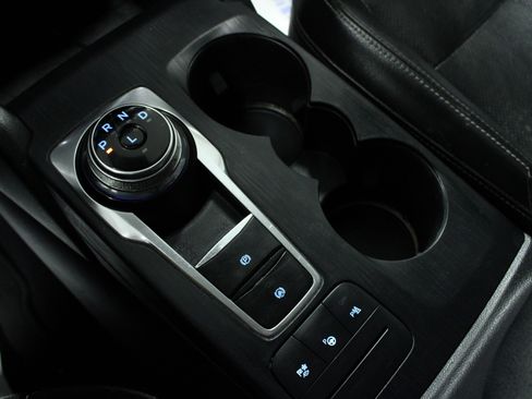 Used 2020 Ford Escape Titanium image 21