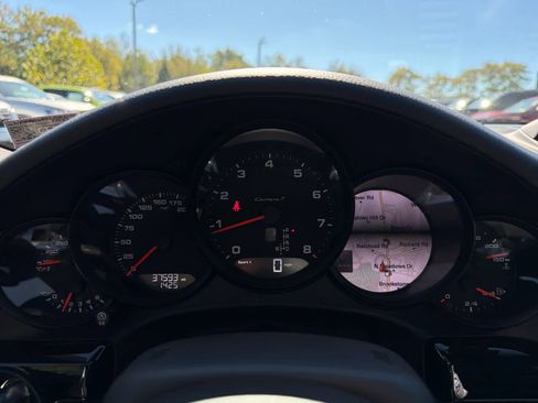 Used 2018 Porsche 911 Carrera T image 17
