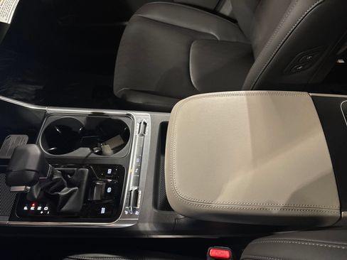 New 2026 Kia Carnival SX FWD image 21