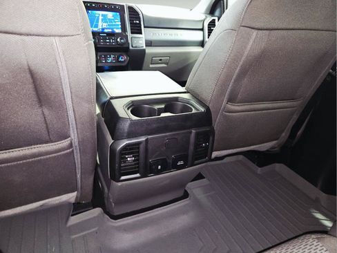 Used 2020 Ford F350 XLT w/ XLT Premium Package AWD/4WD image 45
