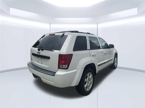 Used 2009 Jeep Grand Cherokee Laredo AWD/4WD image 5