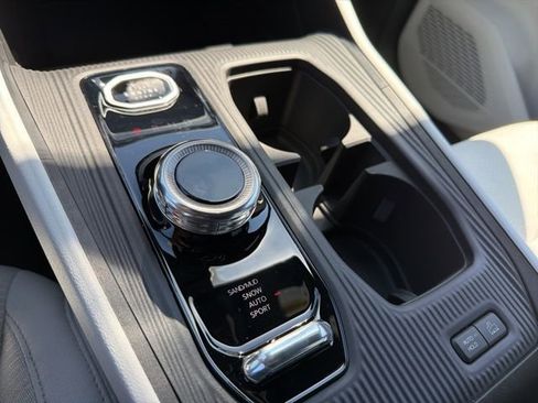 New 2026 Jeep Cherokee Laredo AWD/4WD image 19