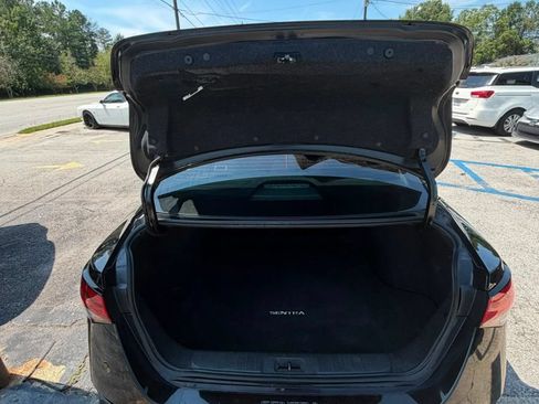 Used 2022 Nissan Sentra S FWD image 16
