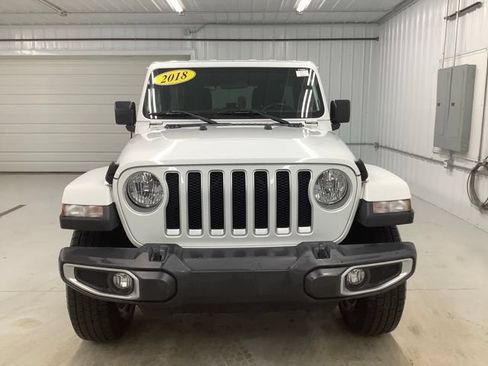 Used 2018 Jeep Wrangler Unlimited Sahara w/ Cold Weather Group AWD/4WD image 2