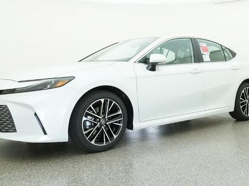 New 2026 Toyota Camry XLE FWD image 17