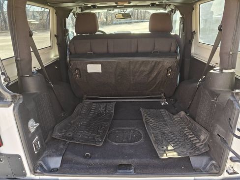 Used 2015 Jeep Wrangler Sport AWD/4WD image 14