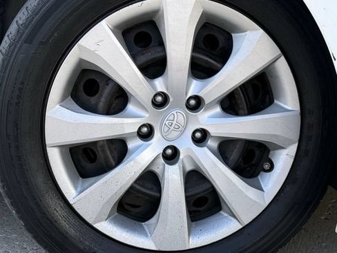 Used 2020 Toyota Corolla LE FWD image 10