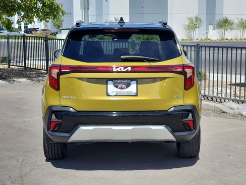 Used 2024 Kia Seltos SX AWD/4WD image 7