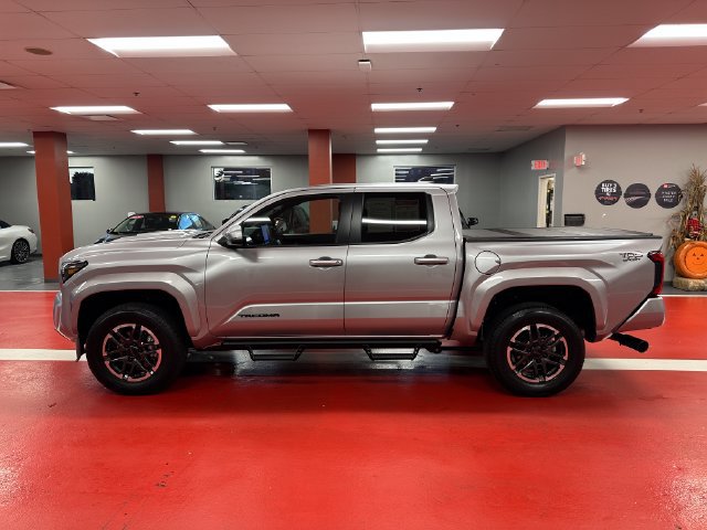 Certified 2026 Toyota Tacoma TRD Sport w/ TRD Sport Upgrade Package AWD/4WD image 6