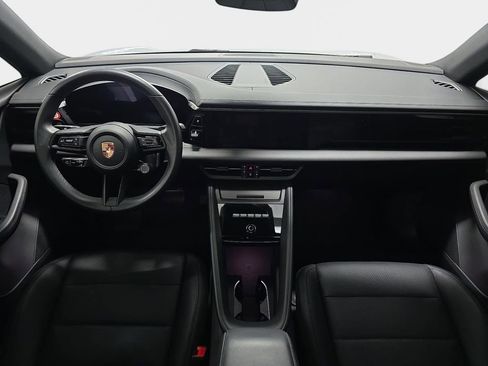 Certified 2025 Porsche Macan Electric RWD image 12
