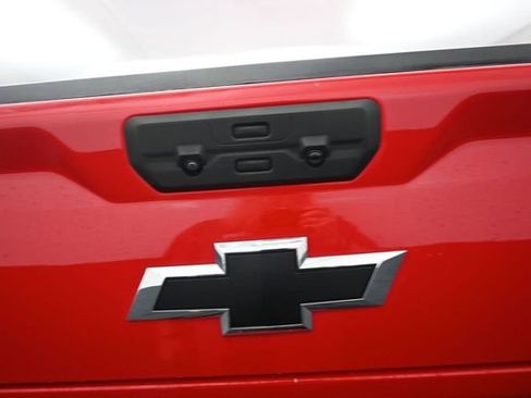 Used 2024 Chevrolet Silverado 1500 LT Trail Boss w/ Convenience Package II AWD/4WD image 25