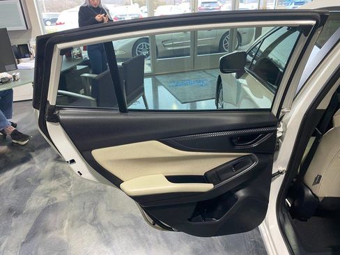 Used 2018 Subaru Impreza 2.0i Premium image 12