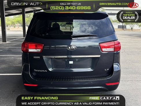 Used 2016 Kia Sedona LX w/ LX Convenience Package FWD image 6