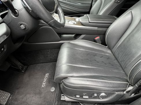 Used 2023 Genesis GV80 2.5T w/ Prestige 20" Package image 16