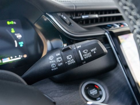 Used 2022 Jeep Grand Cherokee Limited 4xe w/ Luxury Tech Group II image 30