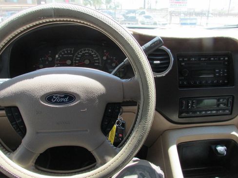 Used 2003 Ford Expedition Eddie Bauer RWD image 39