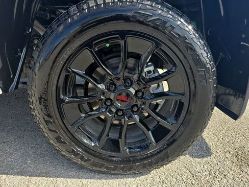 Used 2025 Toyota Tundra SR5 image 31