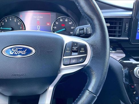 Used 2021 Ford Explorer Limited w/ Equipment Group 301A RWD image 11