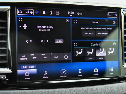 Used 2023 Chrysler Pacifica Touring-L FWD image 24