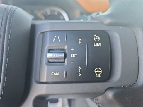 Used 2023 Land Rover Defender 130 X AWD/4WD image 39