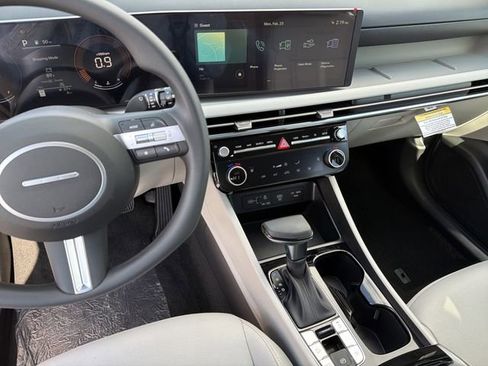 New 2026 Hyundai Tucson SEL image 28